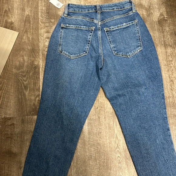 Old‎ navy extra high rise curvy sky high straight  Blue Distressed Women's Jeans - Picture 4 of 4